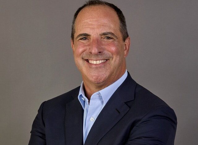 Larry Restieri